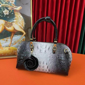 Women’s Crocodile-Pattern Premium Shoulder Tote Bag